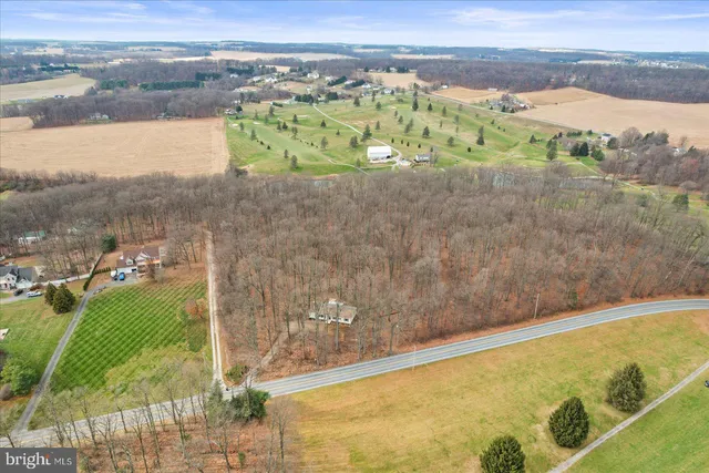 $349,900 | 8287 Pleasant Valley Road, Stewartstown, PA 17363