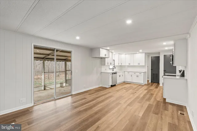 $349,900 | 8287 Pleasant Valley Road, Stewartstown, PA 17363