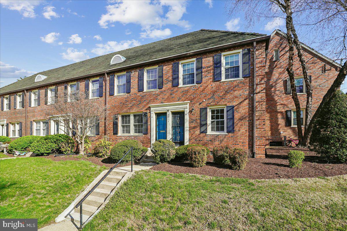 2015 38th Street Southeast, Unit B Washington, DC 20020 - Photo 3 of 30 a front view of house with yard and green space