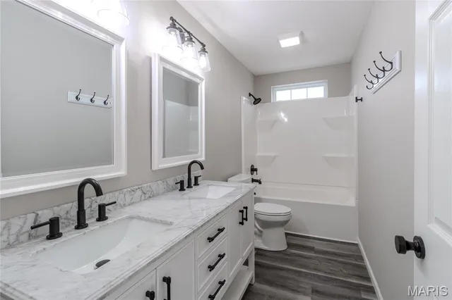 $430,000 | 20361 Heritage Road, St. Robert, MO 65584