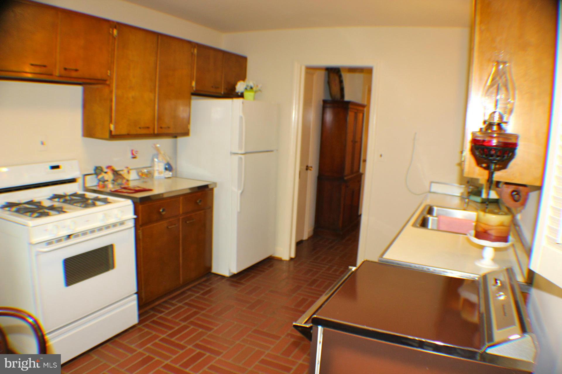 279 Dover Road Warrenton, VA 20186 - Photo 10 of 30 Kitchen