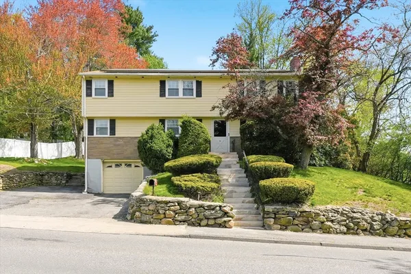 $589,900 | 354 Cook Lane, Marlborough, MA 01752