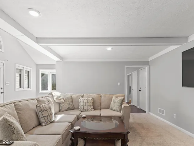 $399,999 | 11611 Capistrano Drive, Indianapolis, IN 46236