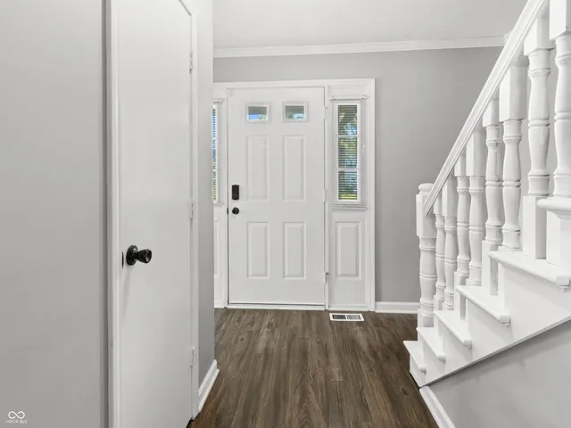 $399,999 | 11611 Capistrano Drive, Indianapolis, IN 46236