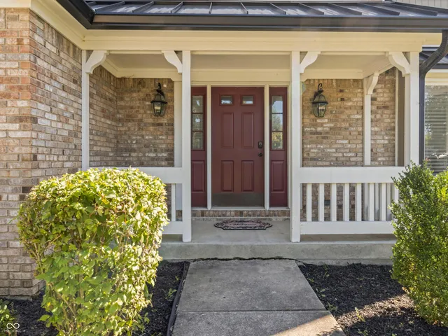 $399,999 | 11611 Capistrano Drive, Indianapolis, IN 46236