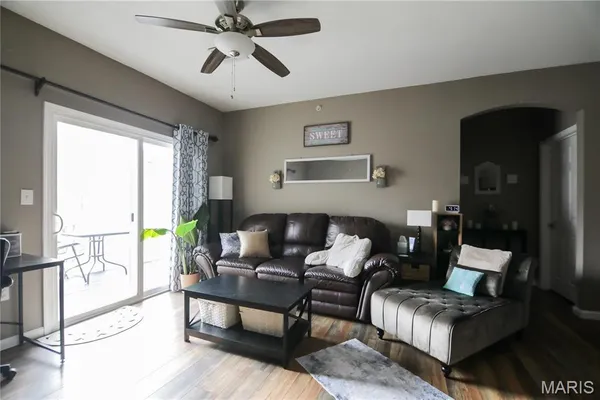 $195,000 | 37 Kassebaum Lane, Unit 207, St. Louis, MO 63129