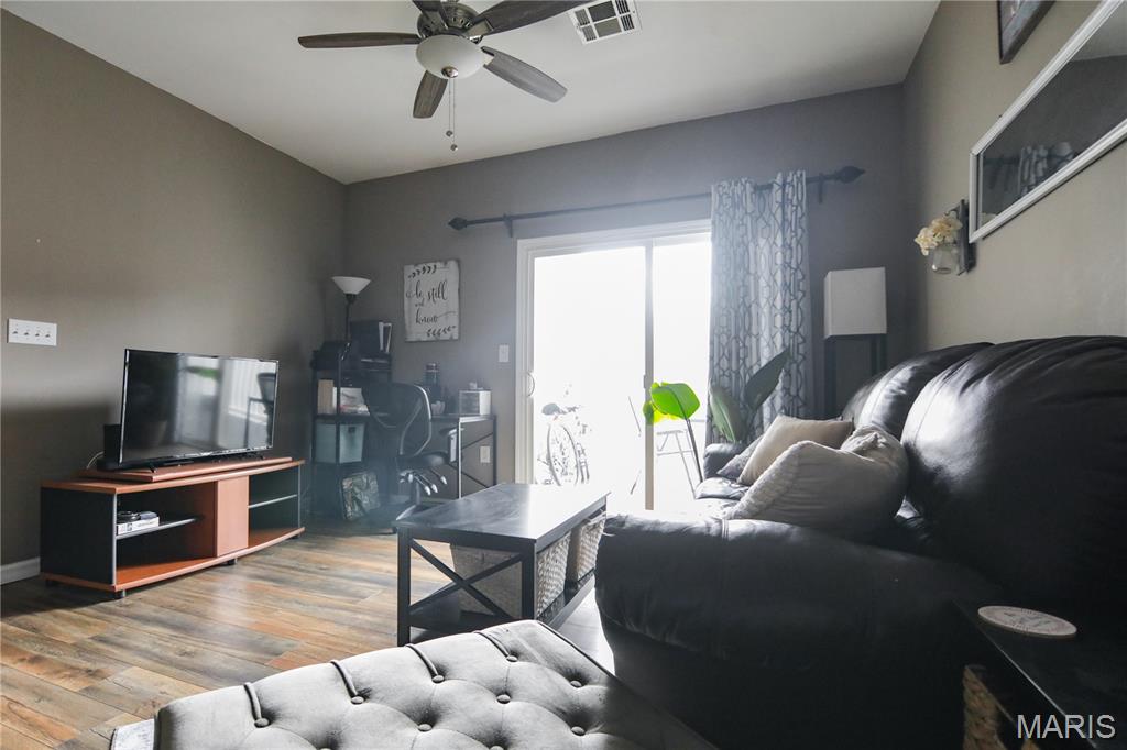 37 Kassebaum Lane, Unit 207 St. Louis, MO 63129 - Photo 5 of 22