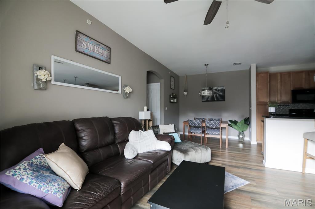 37 Kassebaum Lane, Unit 207 St. Louis, MO 63129 - Photo 6 of 22