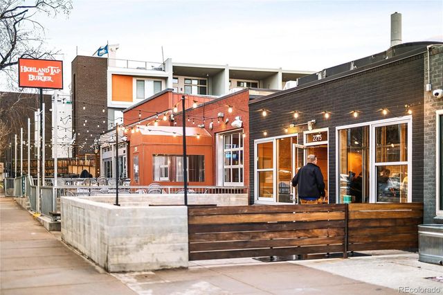 a view of sign board