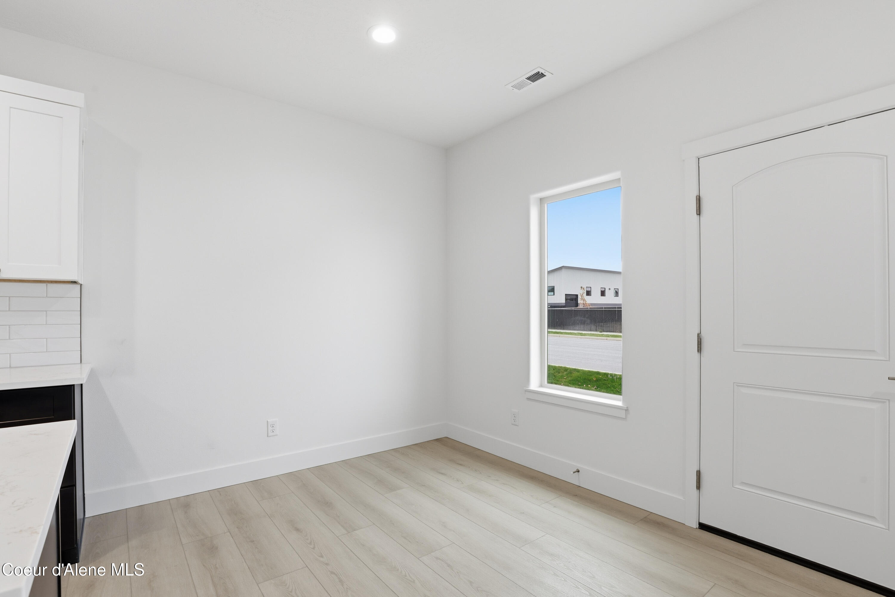 677 North Creative Way Post Falls, ID 83854 - Photo 11 of 21 Dining Room