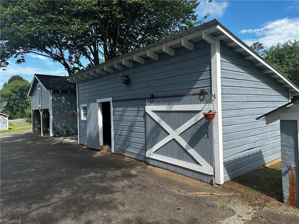 219 Thurmond Road Thurmond, NC 28683 - Photo 11 of 28