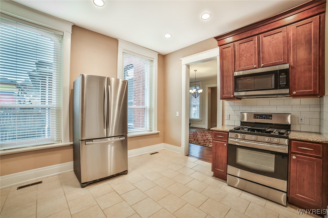 231 Niagara Street Buffalo, NY 14201 - Photo 38 of 50