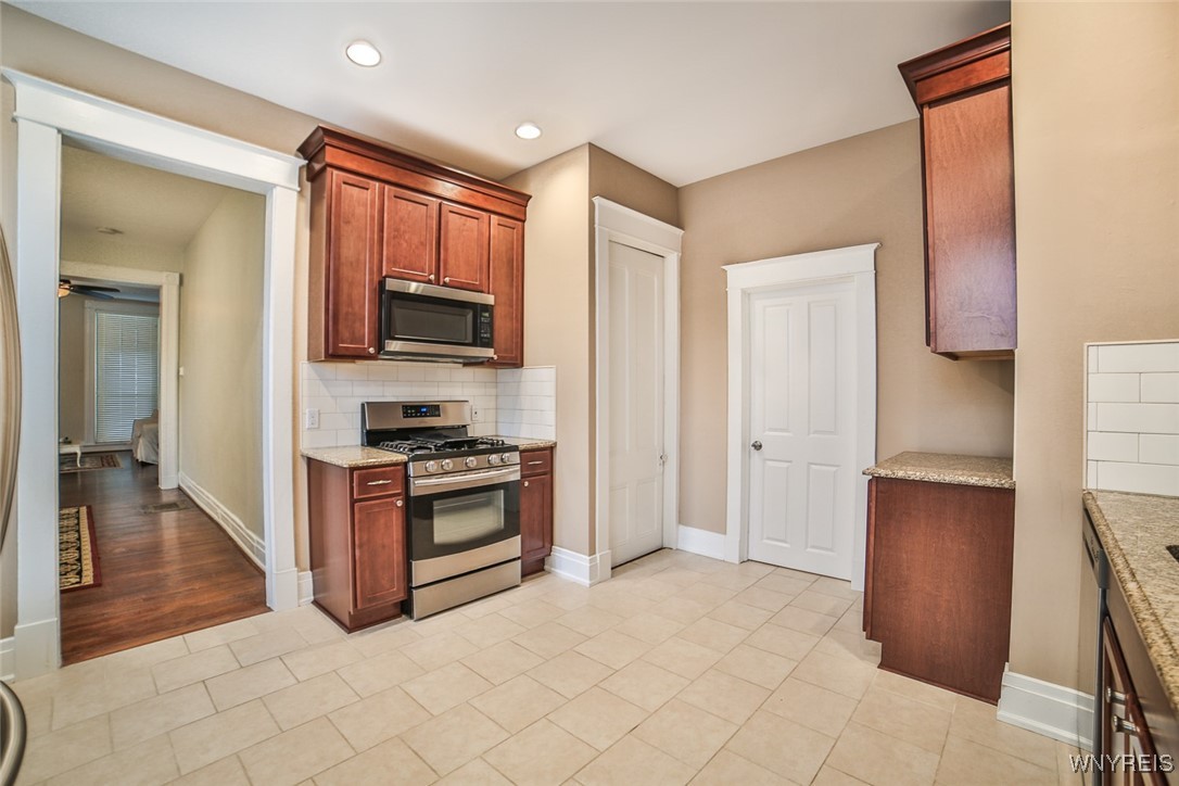 231 Niagara Street Buffalo, NY 14201 - Photo 41 of 50