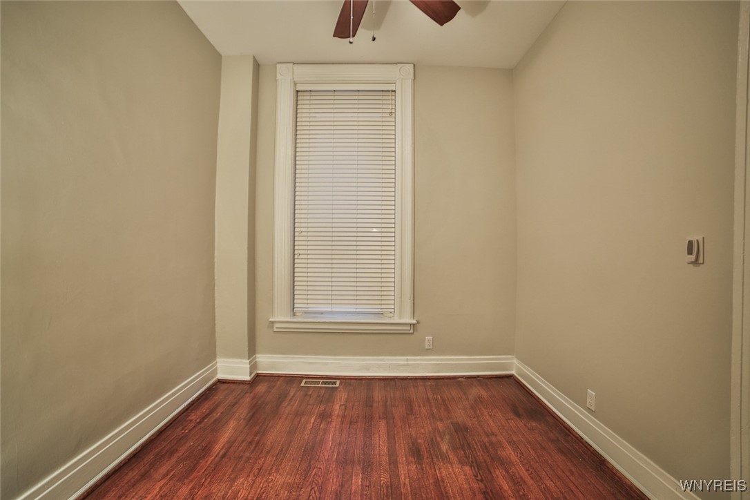 231 Niagara Street Buffalo, NY 14201 - Photo 49 of 50