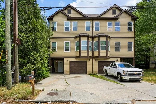 $2,200 | 753 Prince Place Northwest, Atlanta, GA 30318