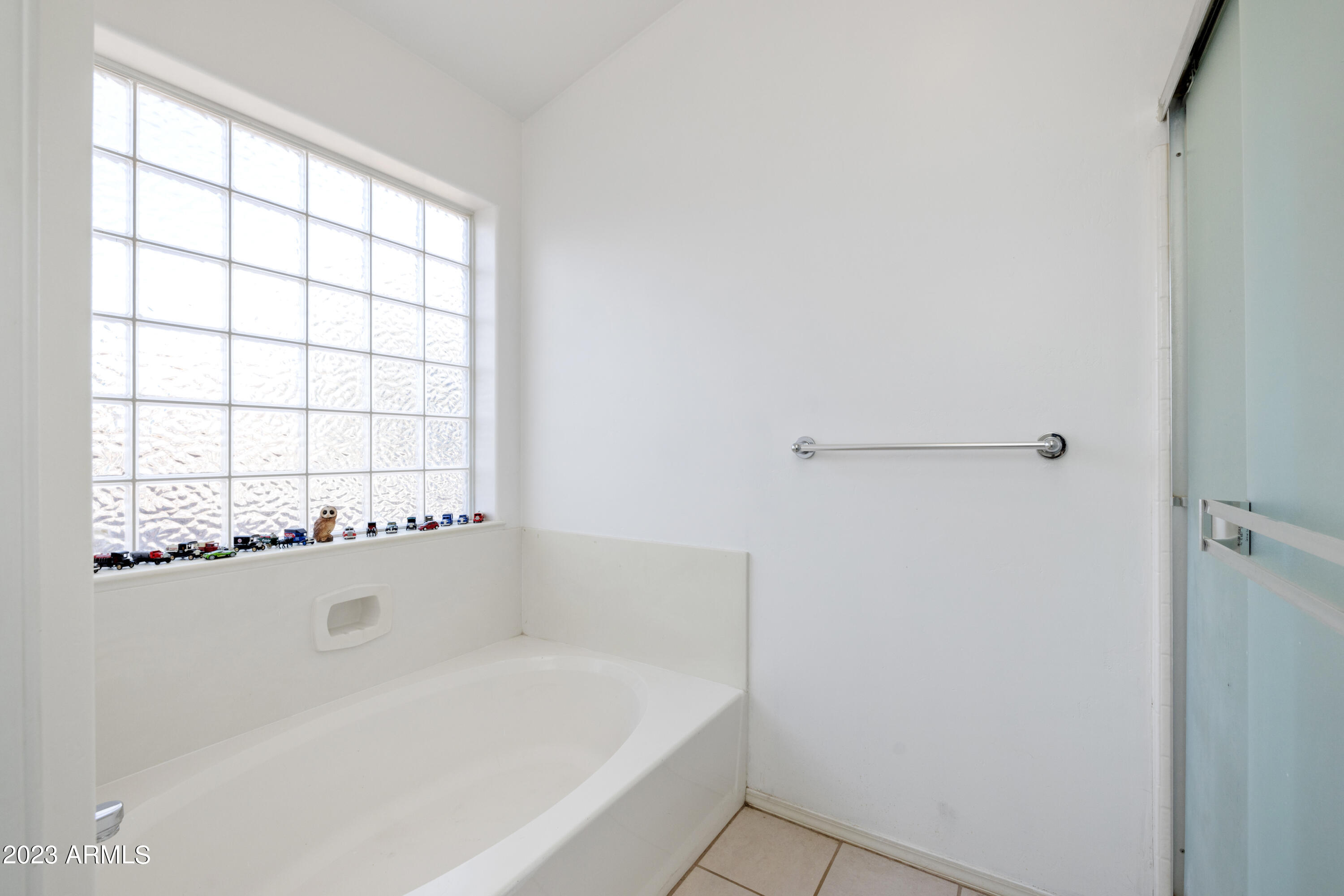 11109 Pima Road, Unit 4 Dewey, AZ 86327 - Photo 12 of 33 019_Primary Bathroom