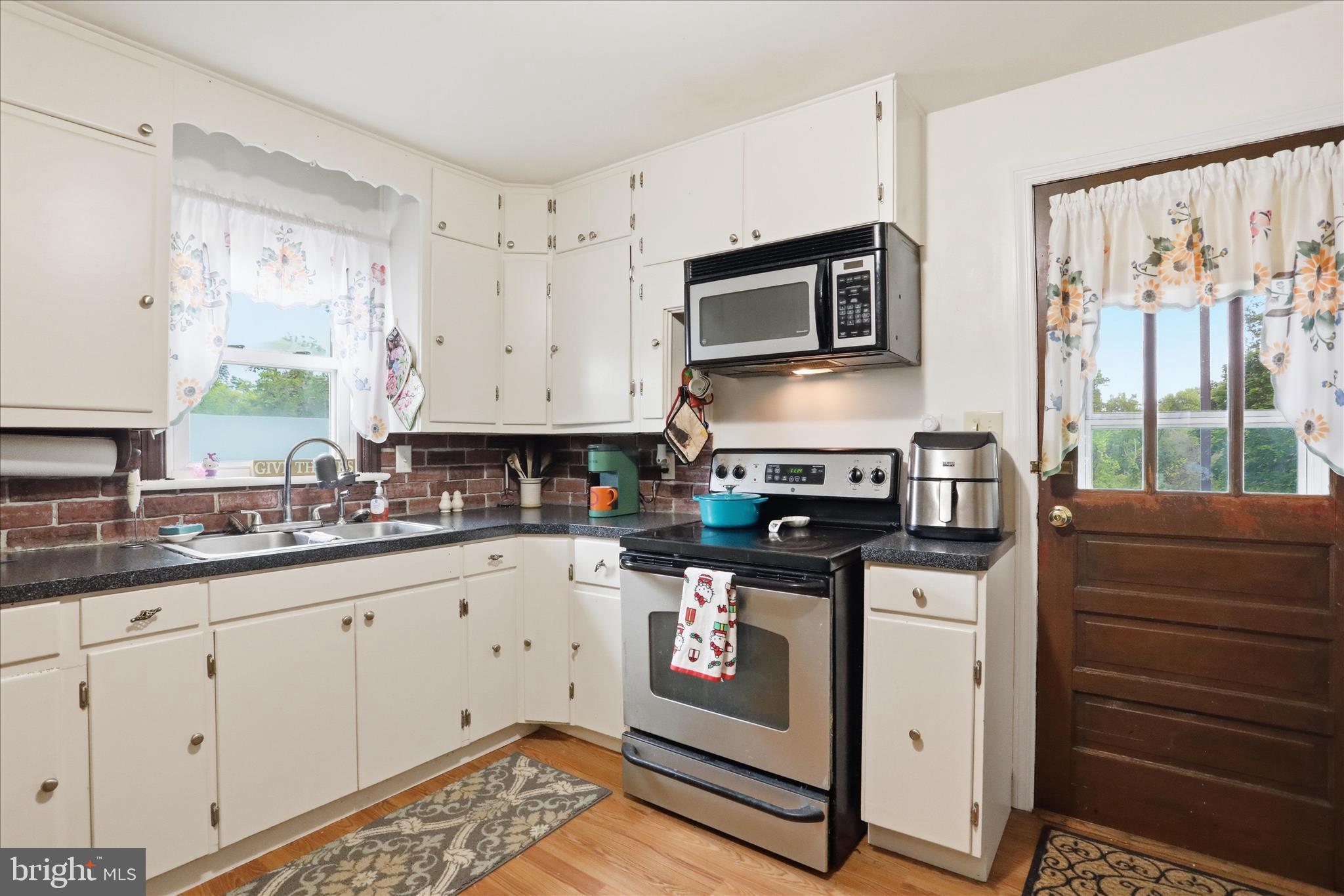 2066 Broad Falling Waters, WV 25419 - Photo 9 of 40