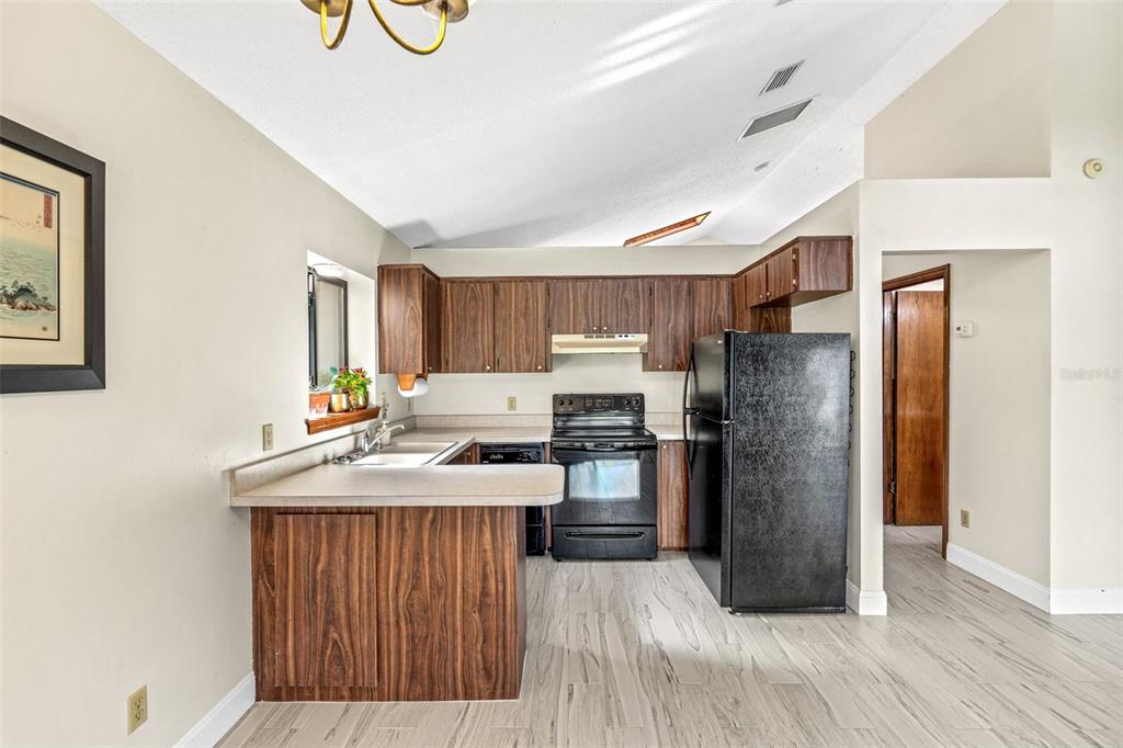 444 Lake Road Lake Mary, FL 32746 - Photo 29 of 63 In-law apartment with second full kitchen and dining space