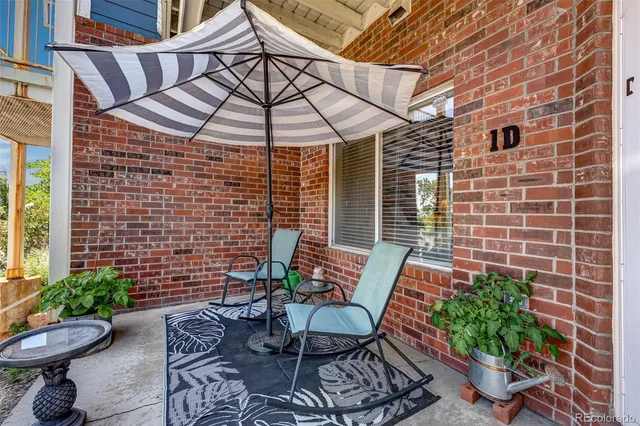 a car parked in front of a building