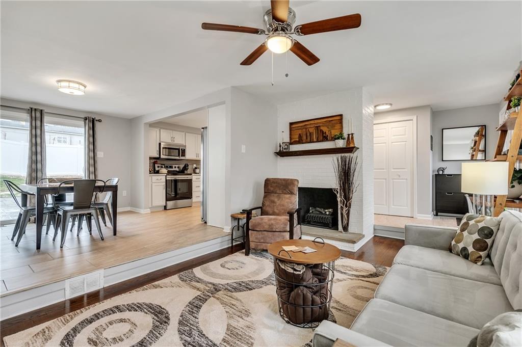 271 West Allegheny Road Imperial, PA 15126 - Photo 5 of 25 Gallery Image 5