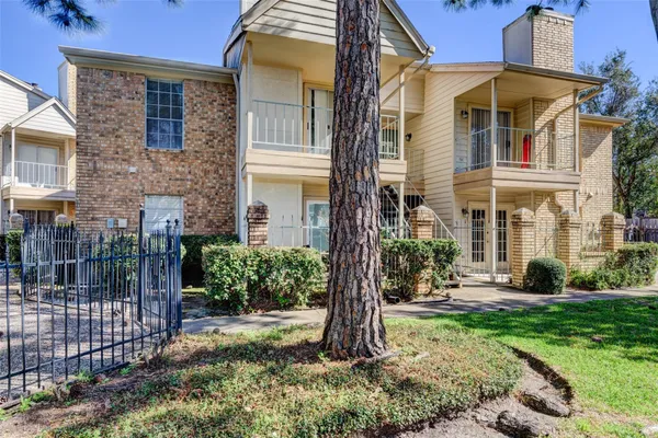 $125,000 | 12550 Whittington Drive, Unit 203, Houston, TX 77077