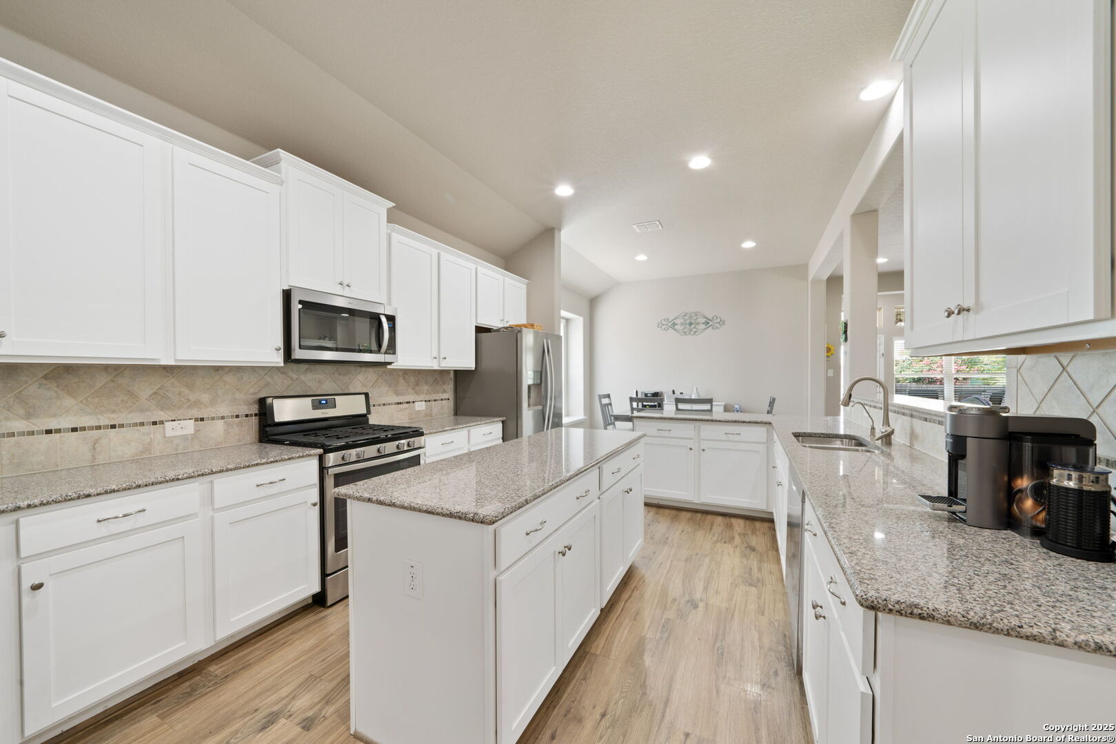 9743 Monken Boerne, TX 78006 - Photo 11 of 39