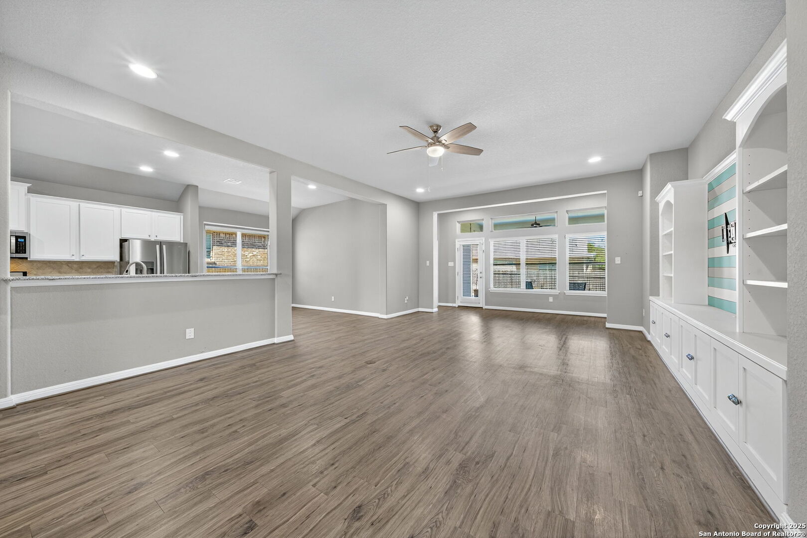 9743 Monken Boerne, TX 78006 - Photo 7 of 39