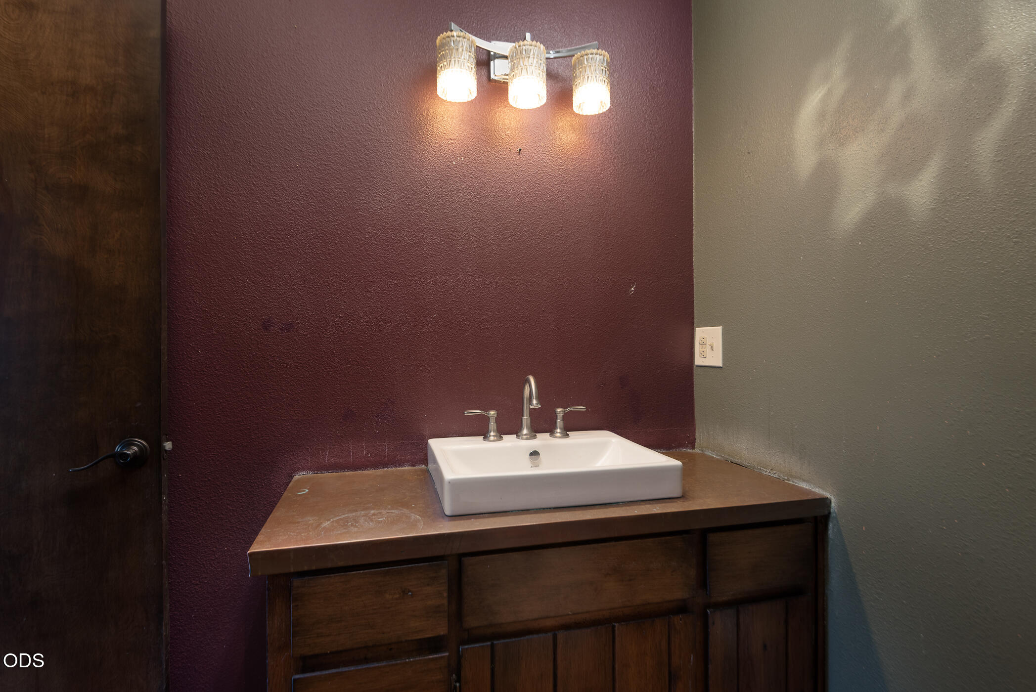 26275 Willard Road Bend, OR 97701 - Photo 27 of 68