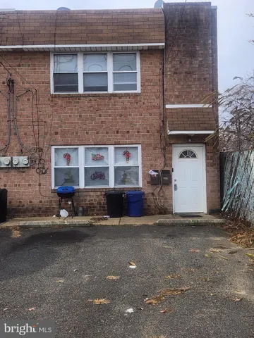 $1,250 | 4320 Howell Street, Unit 1, Philadelphia, PA 19135