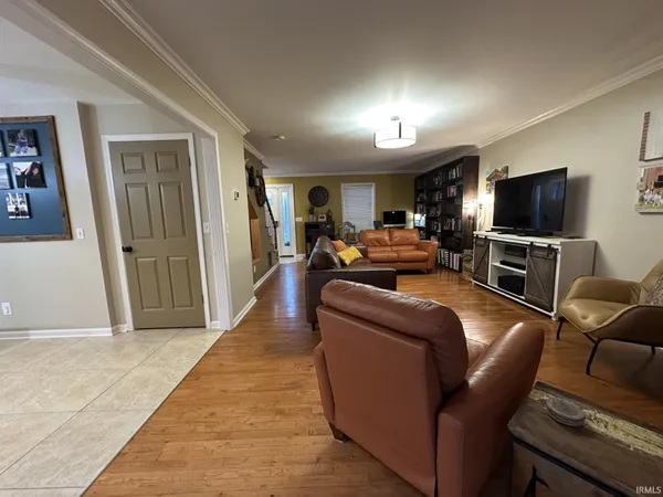 $339,900 | 212 Alexandria Street, Newburgh, IN 47630