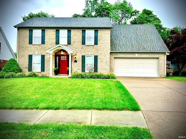 $334,900 | 212 Alexandria Street, Newburgh, IN 47630