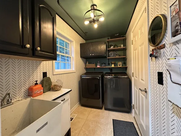 $334,900 | 212 Alexandria Street, Newburgh, IN 47630