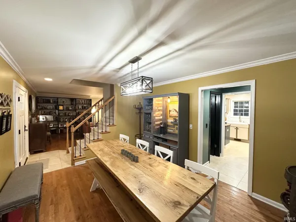 $339,900 | 212 Alexandria Street, Newburgh, IN 47630