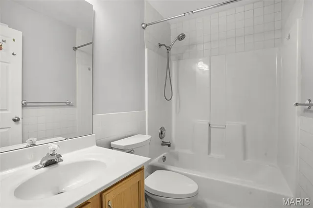 $369,900 | 211 Butternut Stage Drive, St. Peters, MO 63376