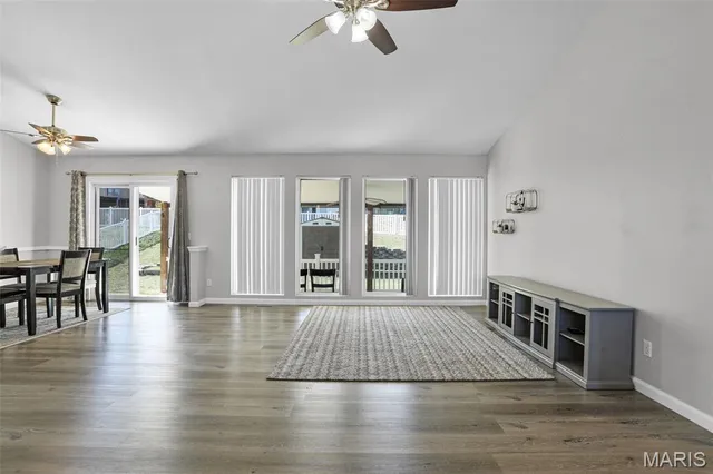 $369,900 | 211 Butternut Stage Drive, St. Peters, MO 63376