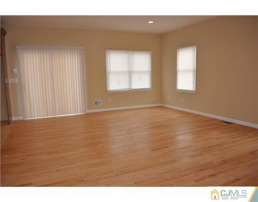 11 Coleman Road East Brunswick, NJ 08816 - Photo 14 of 22 Gallery Image 14
