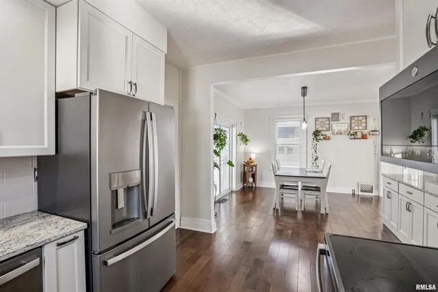 $200,000 | 404 South College Avenue, Aledo, IL 61231