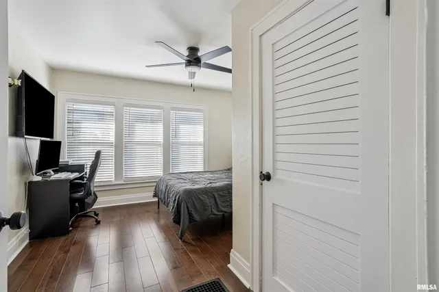 $200,000 | 404 South College Avenue, Aledo, IL 61231