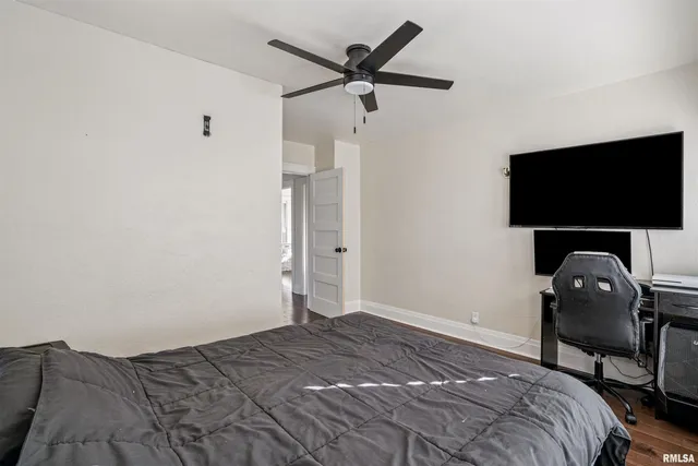 $200,000 | 404 South College Avenue, Aledo, IL 61231