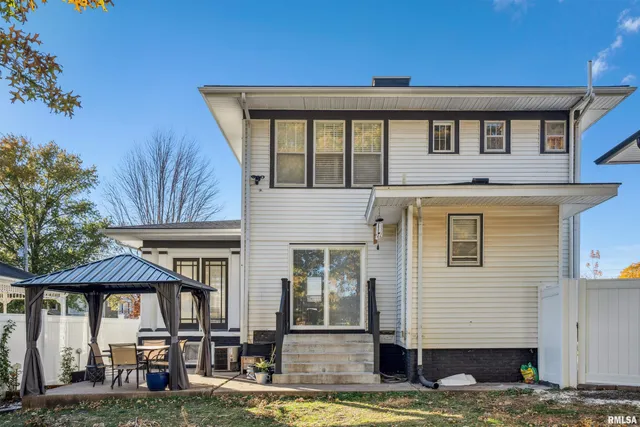 $200,000 | 404 South College Avenue, Aledo, IL 61231