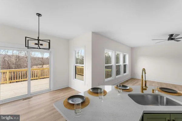 $529,900 | 1086 Reynolds Road, Cross Junction, VA 22625