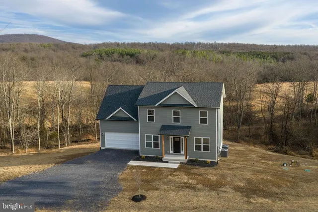 $549,000 | 1086 Reynolds Road, Cross Junction, VA 22625
