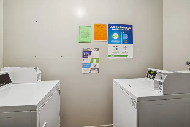 $164,755 | 112 Mullingar Court, Unit 1C, Schaumburg, IL 60193