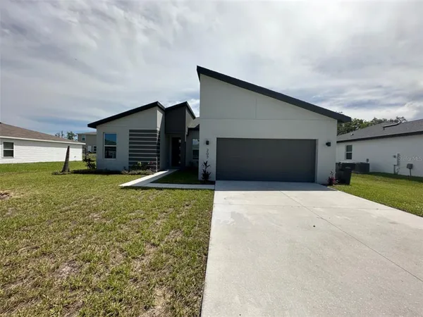 $1,925 | 207 Begonia Lane, Poinciana, FL 34759