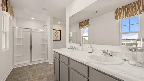 $335,600 | 105 Fox Chase Court, Griffin, GA 30224