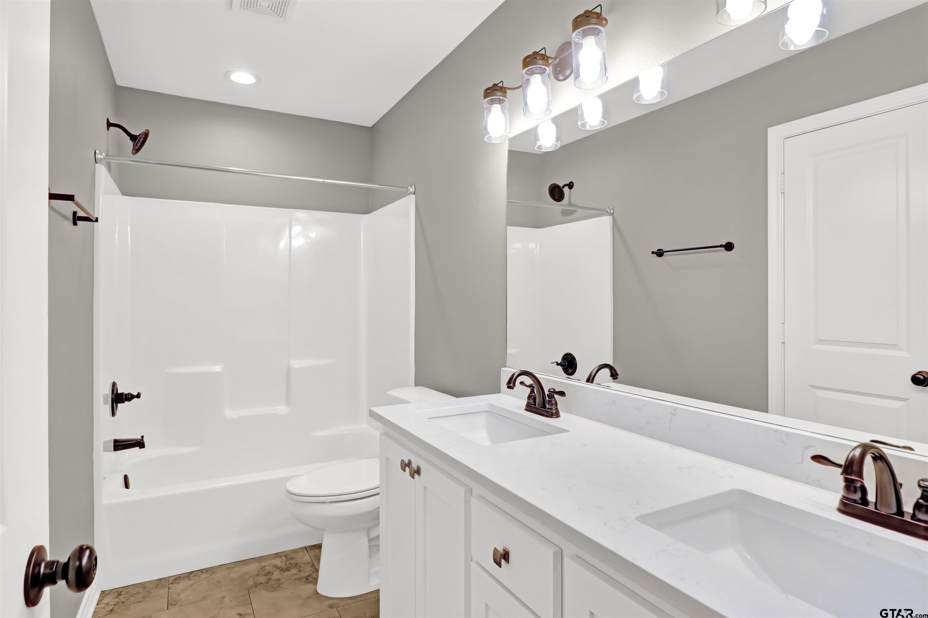 350 Smith Circle Lindale, TX 75771 - Photo 15 of 29