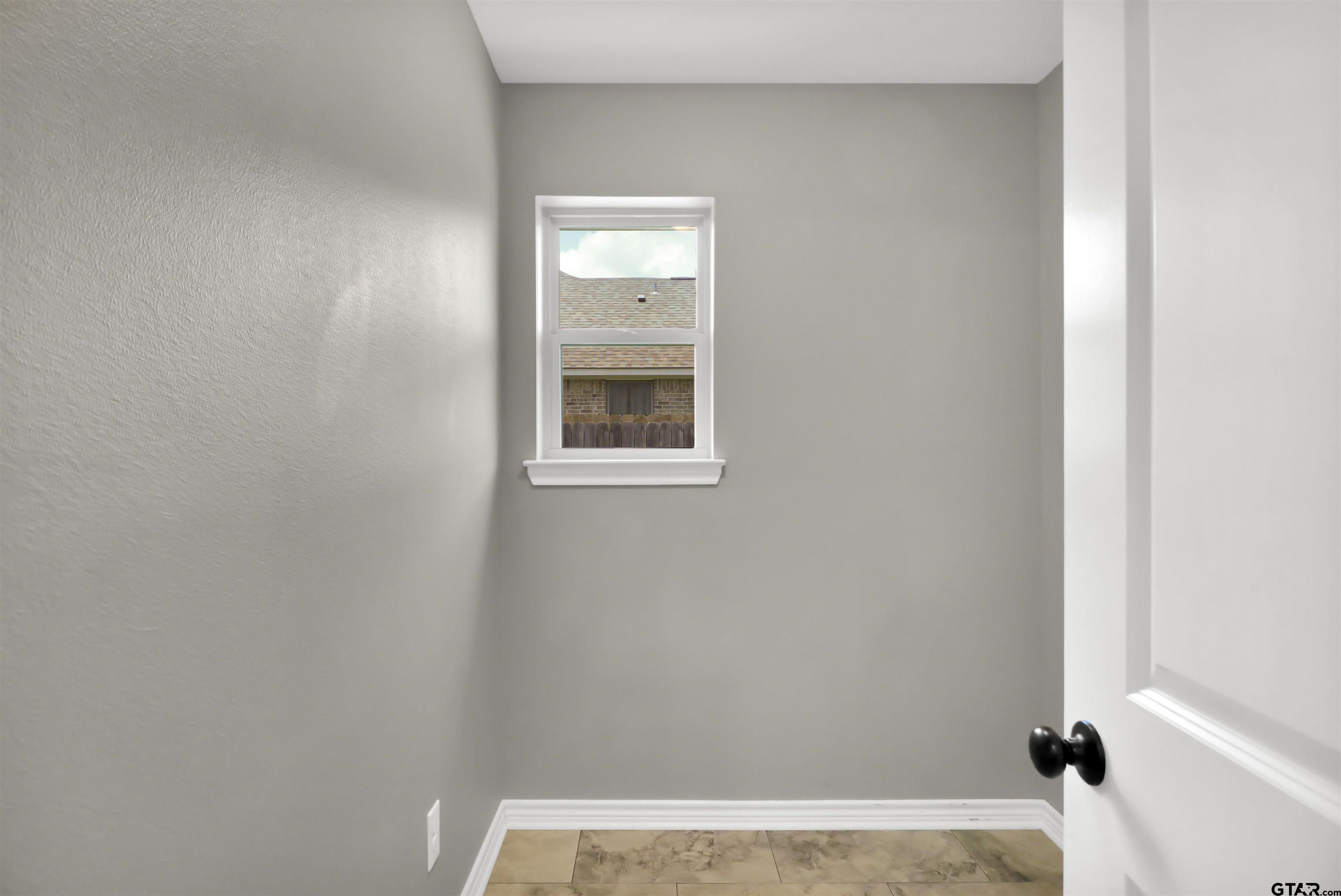 350 Smith Circle Lindale, TX 75771 - Photo 16 of 29