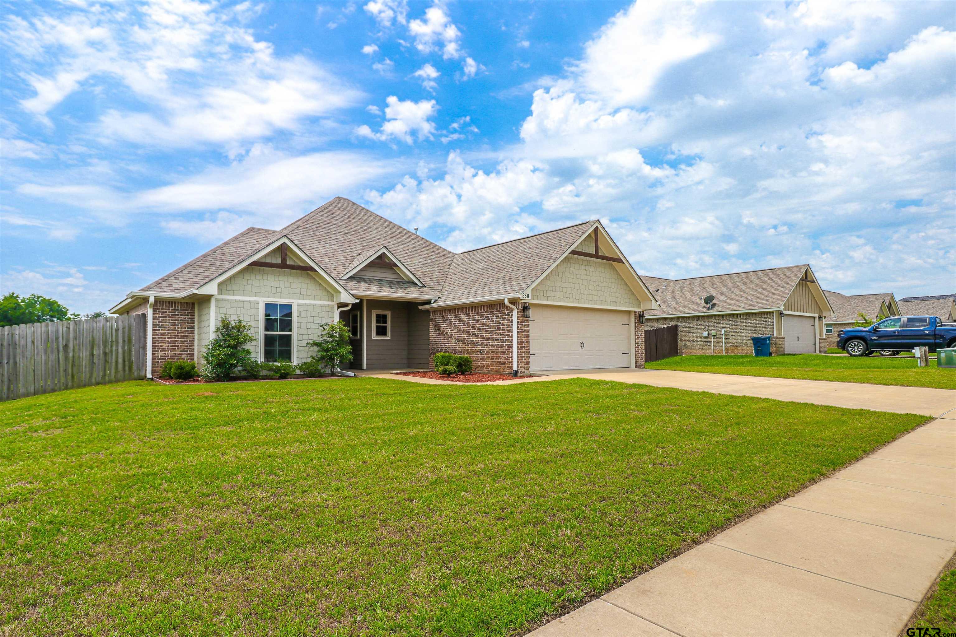 350 Smith Circle Lindale, TX 75771 - Photo 3 of 29