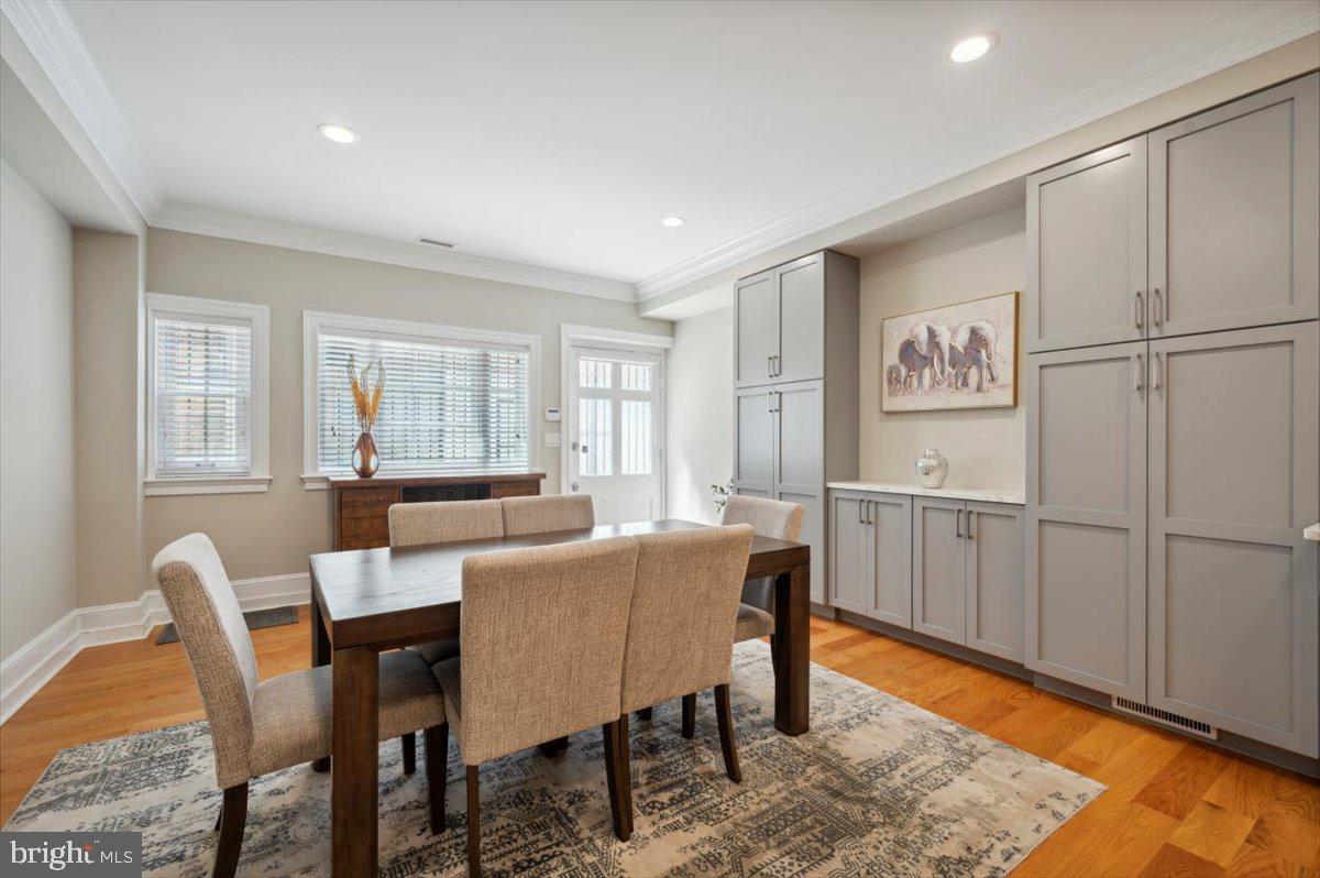 1708 Rittenhouse Square Philadelphia, PA 19103 - Photo 16 of 35