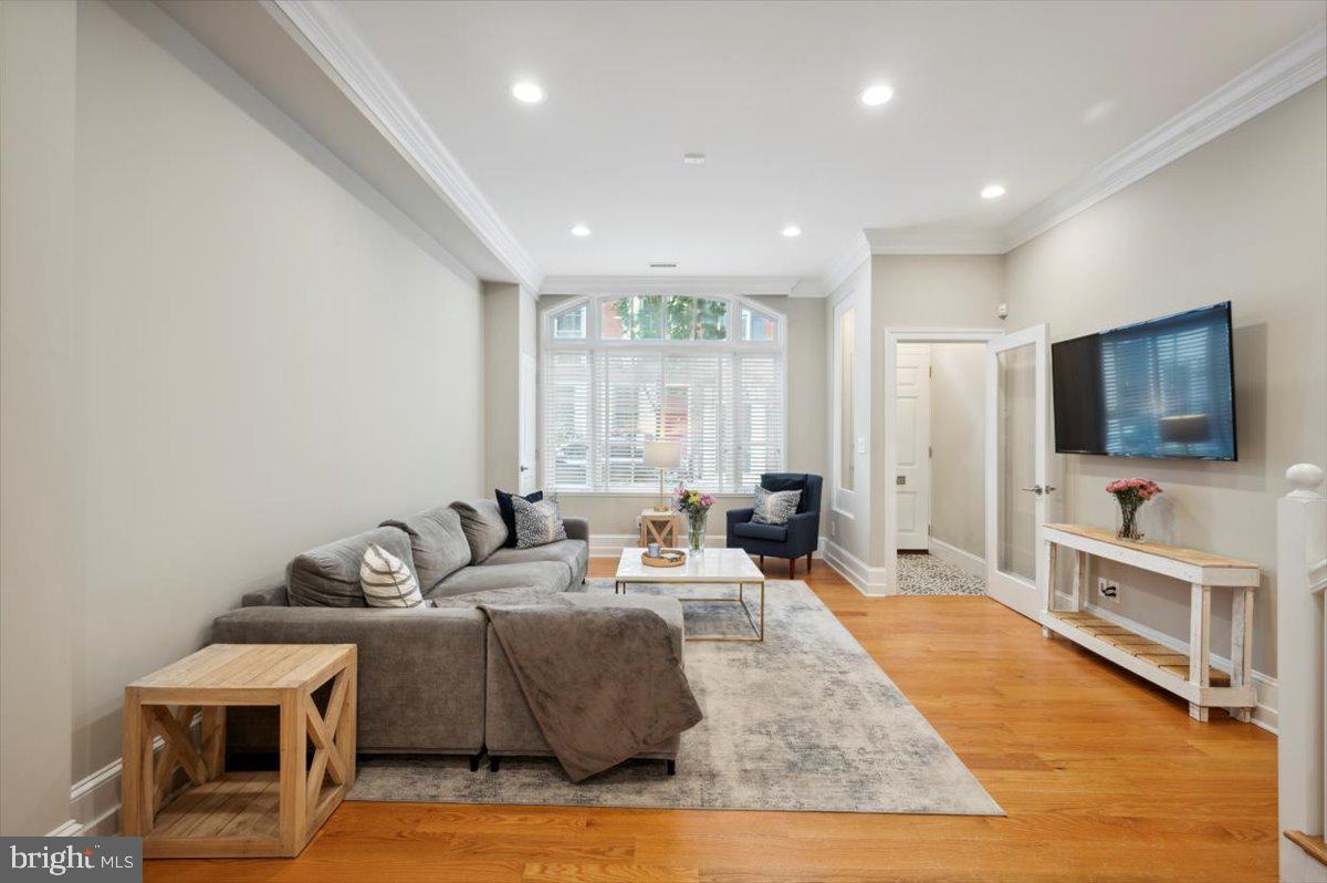 1708 Rittenhouse Square Philadelphia, PA 19103 - Photo 18 of 35